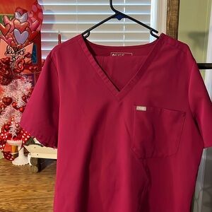 Figs scrub set with jogger pants xxl worn& washed together. Worn maybe 3-4 times